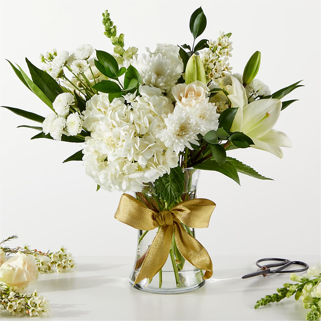 New Beginnings – A Florist Original – SUSPENDED IN TIME FLORAL & PRESERVATION, Syracuse UT