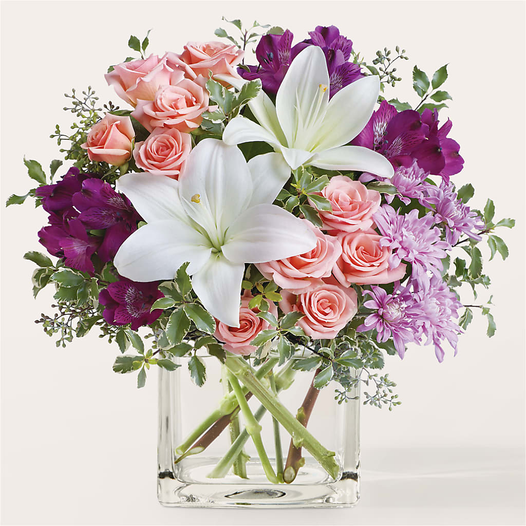 Mani Pedi Bouquet – SUSPENDED IN TIME FLORAL & PRESERVATION, Syracuse UT
