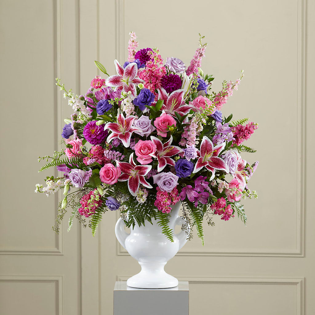 Peaceful Tribute Arrangement – SUSPENDED IN TIME FLORAL & PRESERVATION, Syracuse UT