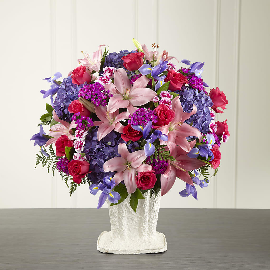 We Fondly Remember Arrangement – SUSPENDED IN TIME FLORAL & PRESERVATION, Syracuse UT