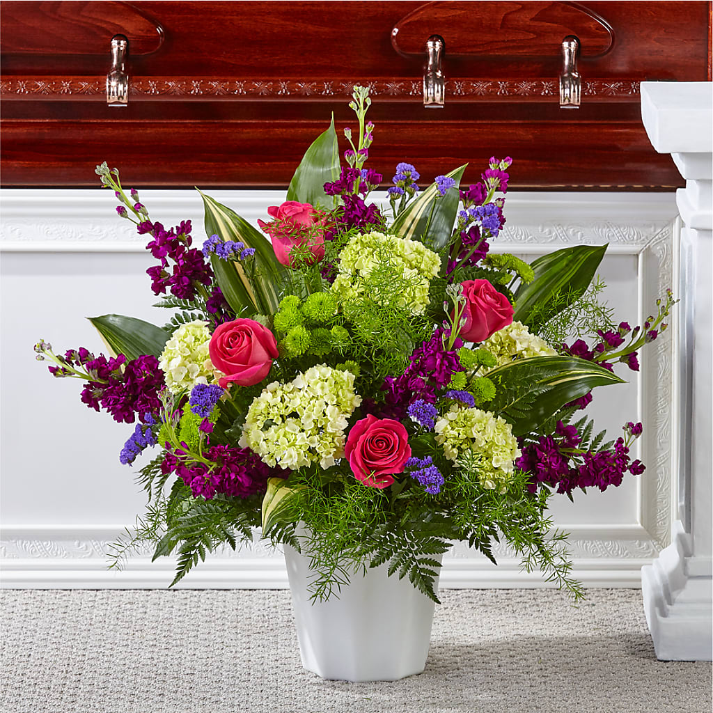 Beautiful Horizons Floor Basket – SUSPENDED IN TIME FLORAL & PRESERVATION, Syracuse UT