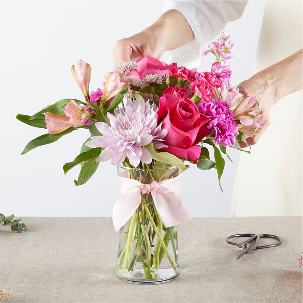 Pink Ribbon - A Florist Original – SUSPENDED IN TIME FLORAL & PRESERVATION, Syracuse UT