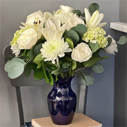 Snowy Dreams Bouquet – SUSPENDED IN TIME FLORAL & PRESERVATION, Syracuse UT
