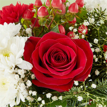 Chance of Flurries Bouquet – SUSPENDED IN TIME FLORAL & PRESERVATION, Syracuse UT
