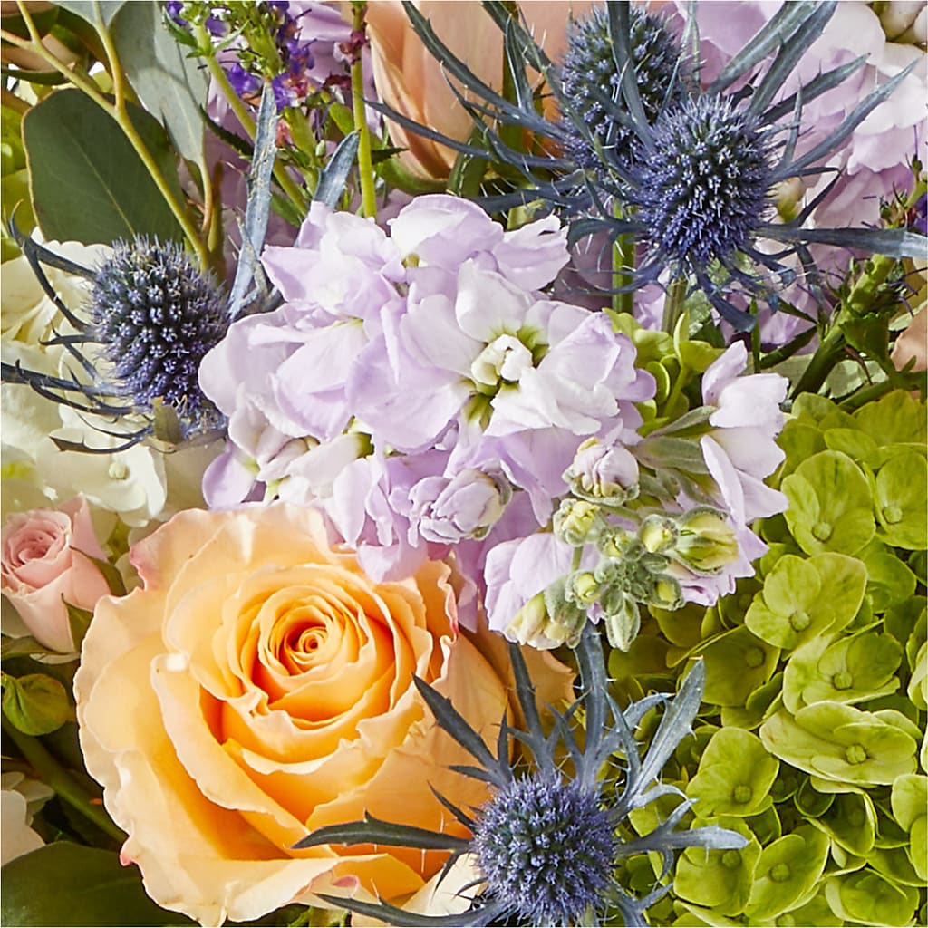 Porch Swing Bouquet – SUSPENDED IN TIME FLORAL & PRESERVATION, Syracuse UT