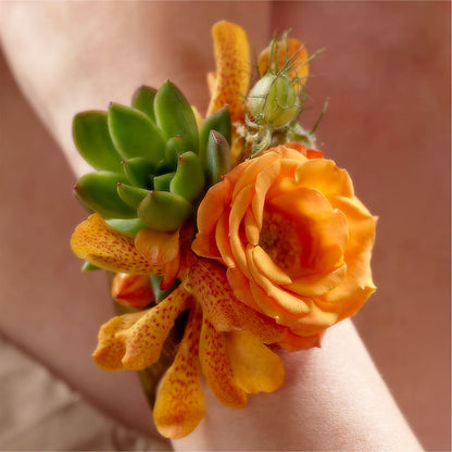 Irresistible Love Wrist Corsage – SUSPENDED IN TIME FLORAL & PRESERVATION, Syracuse UT